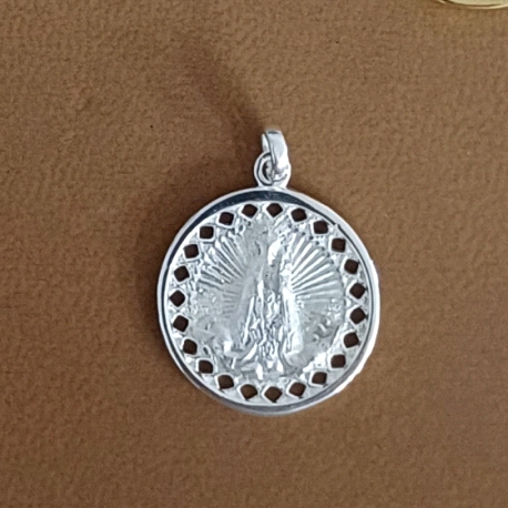 COLGANTE PLATA VIRGEN DESAMP.18 M                                                                   